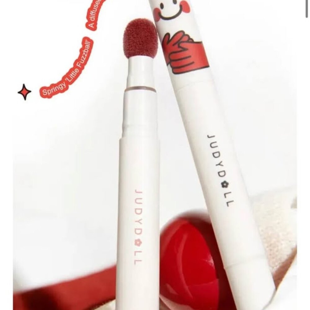 New in box Hug Series-Cushion Lip Powder Cream #9 exp 2026 Nov 1.8g  Brand is Ju